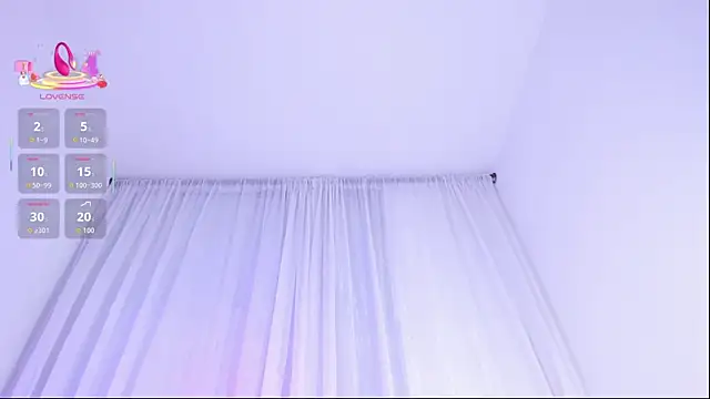 Leyacopper  online show from 11/24/25, 11:27