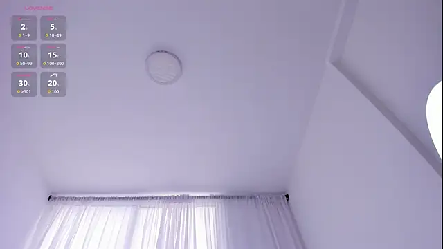 Leyacopper  online show from 11/13/25, 08:35