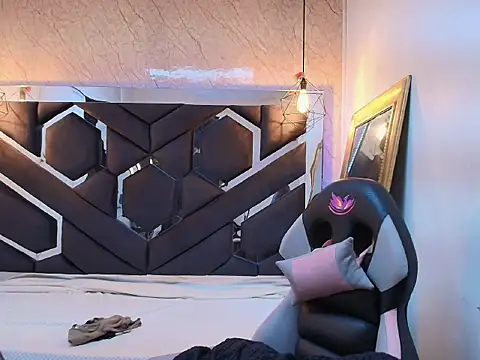 cataleya sambrano online show from 11/19/25, 11:10