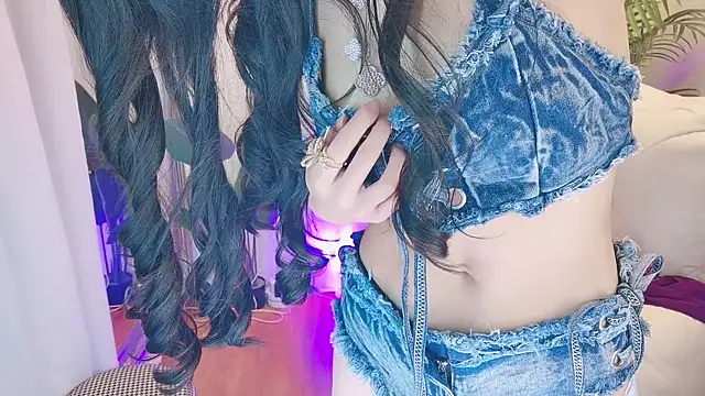 Vv123668 online show from 12/18/25, 02:54