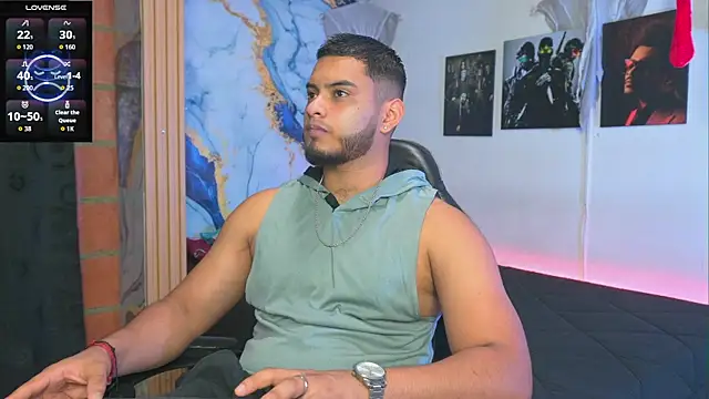 Tiler wolker online show from 11/28/25, 02:34