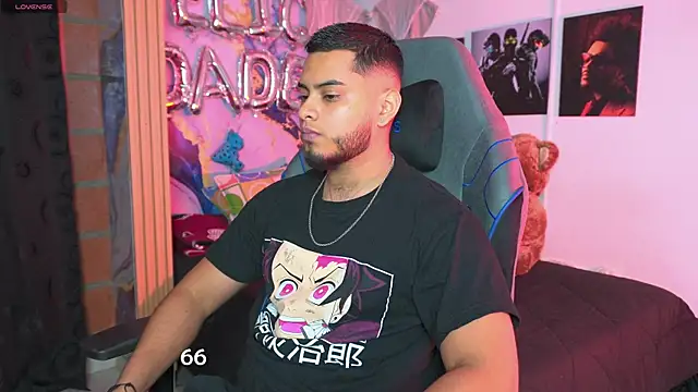 Tiler wolker online show from 01/07/26, 01:43