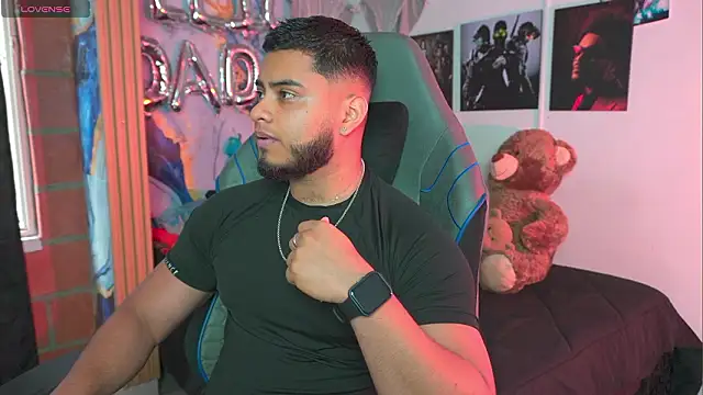 Tiler wolker online show from 03/24/26, 09:04