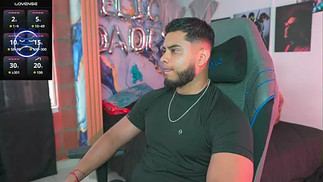 Tiler wolker online show from 03/30/26, 09:05