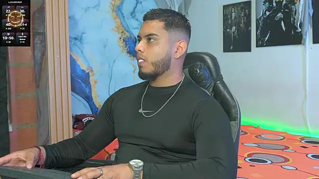 Tiler wolker online show from 11/25/25, 02:45