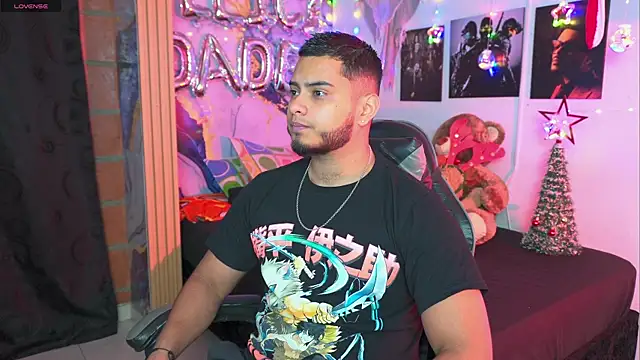 Tiler wolker online show from 12/21/25, 03:41