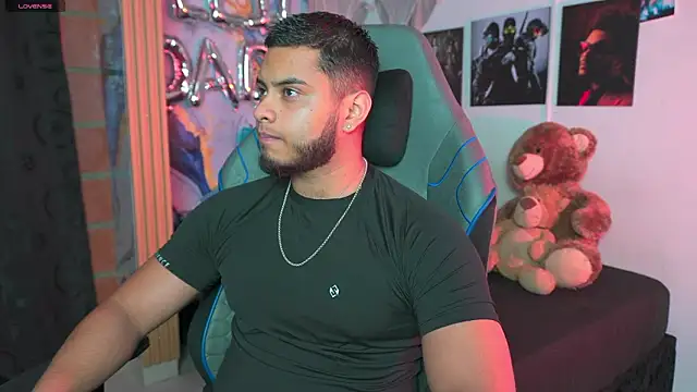 Tiler wolker online show from 03/14/26, 01:22