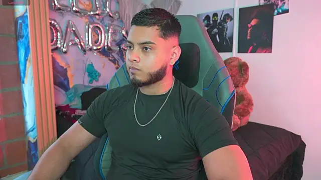 Tiler wolker online show from 03/15/26, 08:16