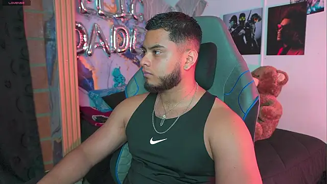 Tiler wolker online show from 03/20/26, 12:22