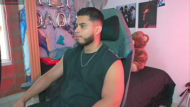 Tiler wolker online show from 03/26/26, 09:24