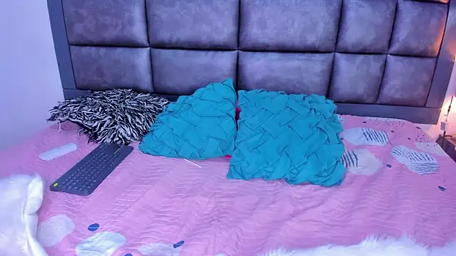 Sasha Picot17 online show from 12/14/25, 08:09