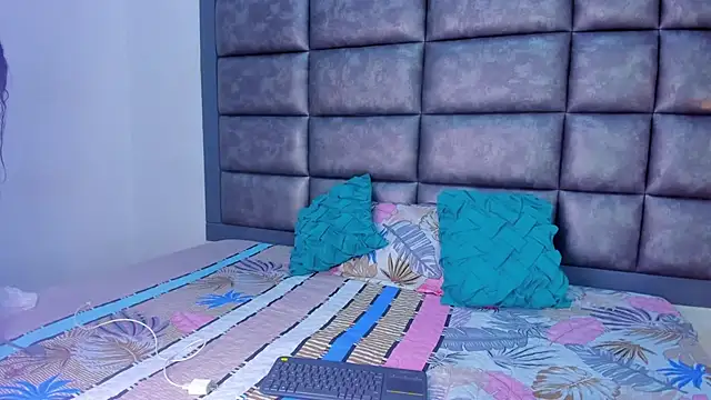 Sasha Picot17 online show from 12/01/25, 03:07