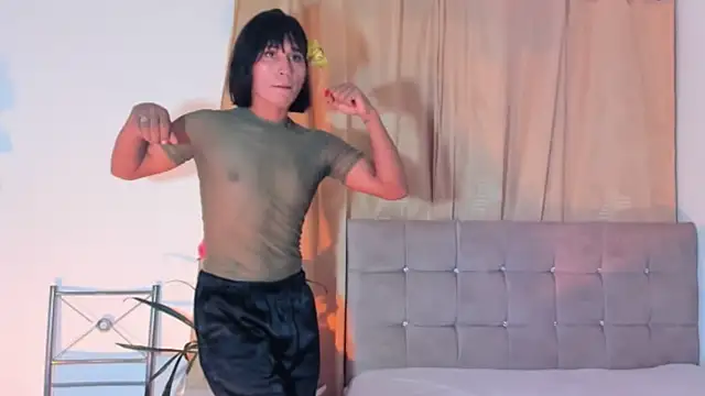 nahomi28  online show from 11/03/25, 04:54