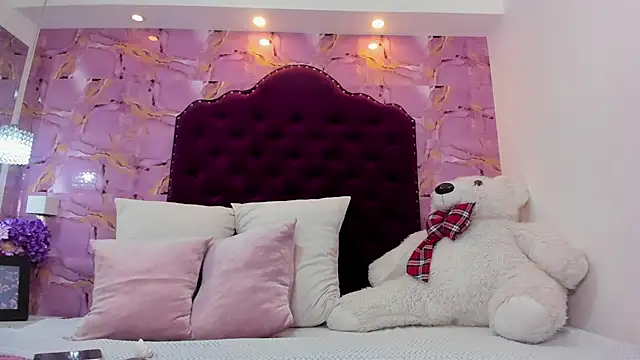 naomy sexy  online show from 11/24/25, 11:54