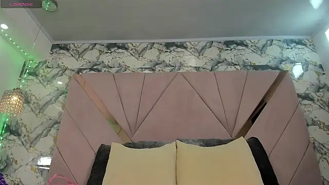 naomy sexy  online show from 02/13/26, 10:10