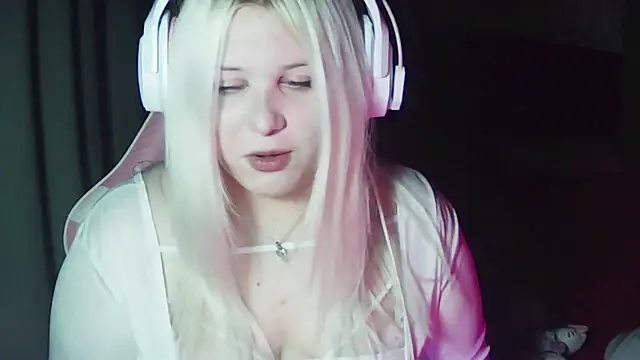 Snapshot of JessiAngels chatting on 10/30/25, 07:11 JessiAngels online show from 10/30/25, 07:11