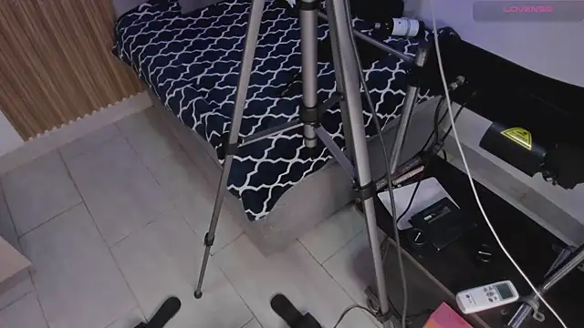 NhoanBrunette online show from 11/14/25, 12:42