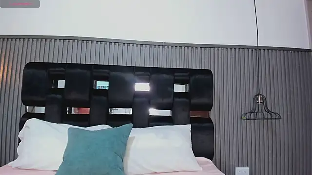 NhoanBrunette online show from 01/12/26, 02:02