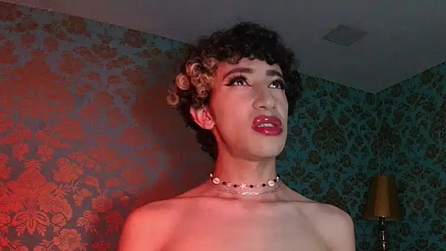 Snapshot of Nayla_Monroee chatting on 01/08/26, 02:45 Nayla Monroee online show from 01/08/26, 02:45