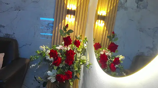 Nayla Monroee online show from 11/05/25, 12:52