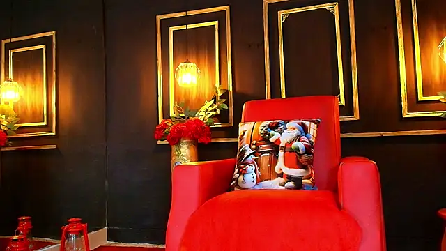 Snapshot of Nayla_Monroee chatting on 12/21/25, 04:52 Nayla Monroee online show from 12/21/25, 04:52