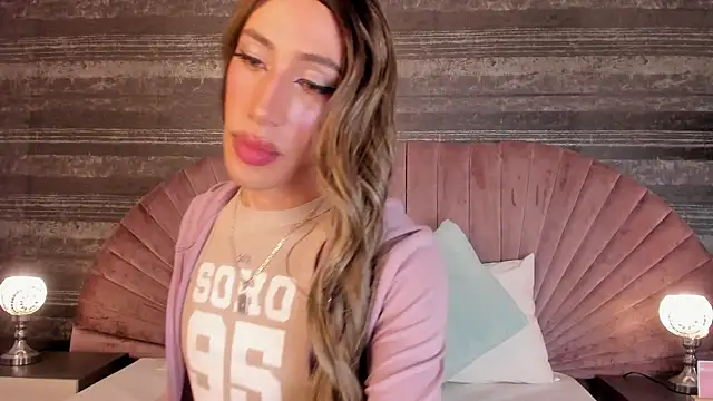 Snapshot of Nayla_Monroee chatting on 07/16/26, 09:34 Nayla Monroee online show from 07/16/26, 09:34