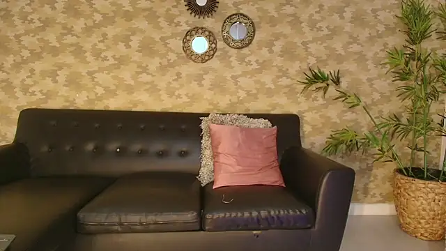 Snapshot of Nayla_Monroee chatting on 02/10/26, 07:35 Nayla Monroee online show from 02/10/26, 07:35