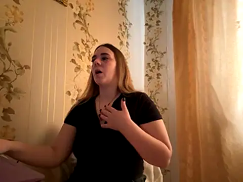 Hanna 777 online show from 11/23/25, 10:03