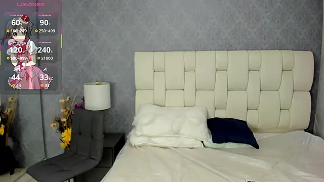 Luna Bella3 online show from 11/08/25, 10:30