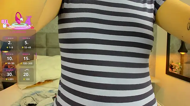 Luna Bella3 online show from 12/05/25, 10:36