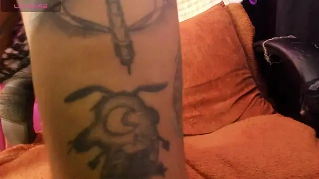 ghostwomaan online show from 04/14/26, 02:33