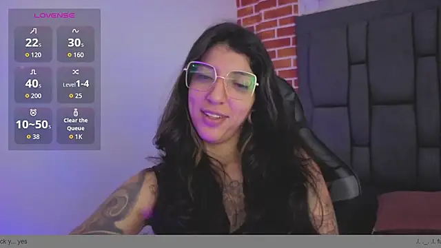 ghostwomaan online show from 11/05/25, 01:25