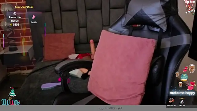 ghostwomaan online show from 12/17/25, 12:32