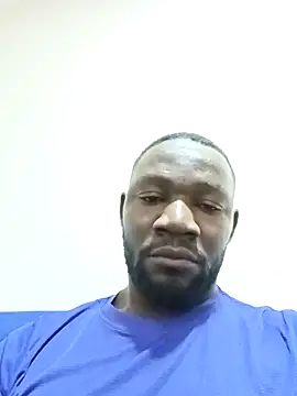 Snapshot of shoodly99 chatting on 11/13/25, 02:15 shoodly99 online show from 11/13/25, 02:15