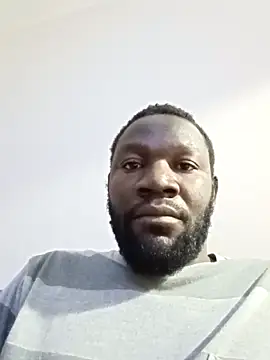 Snapshot of shoodly99 chatting on 11/01/25, 02:29 shoodly99 online show from 11/01/25, 02:29