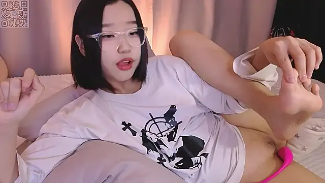 dreamSuaa online show from 03/23/26, 06:13