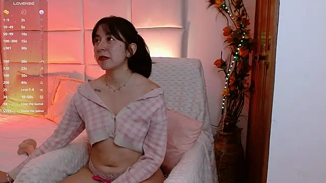 AbigailLady  online show from 11/28/25, 12:05