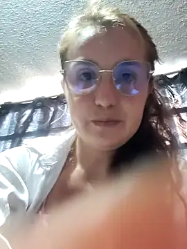 Alyah 1-2 online show from 11/17/25, 09:19