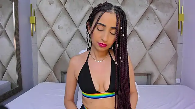 violett rabbit  online show from 03/05/26, 08:05