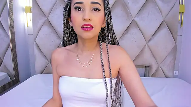 violett rabbit  online show from 12/15/25, 08:03