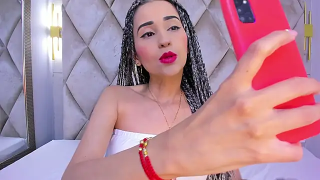 violett rabbit  online show from 12/03/25, 08:19