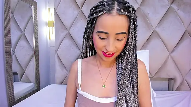 violett rabbit  online show from 12/05/25, 08:06