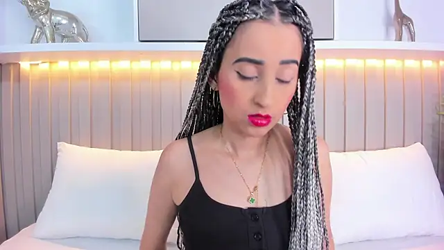 violett rabbit  online show from 11/13/25, 07:51