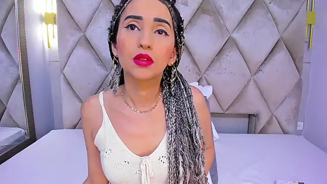 violett rabbit  online show from 01/17/26, 12:31