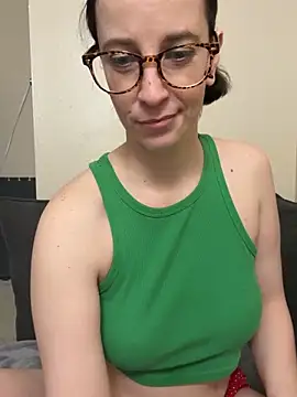 CreamedKitten online show from 12/18/25, 04:22