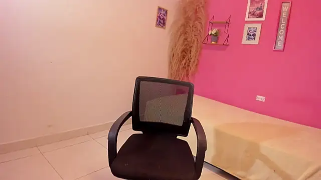 elmasmas01 online show from 11/02/25, 02:27