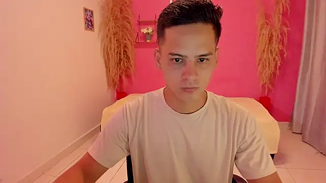 elmasmas01 online show from 11/07/25, 12:53