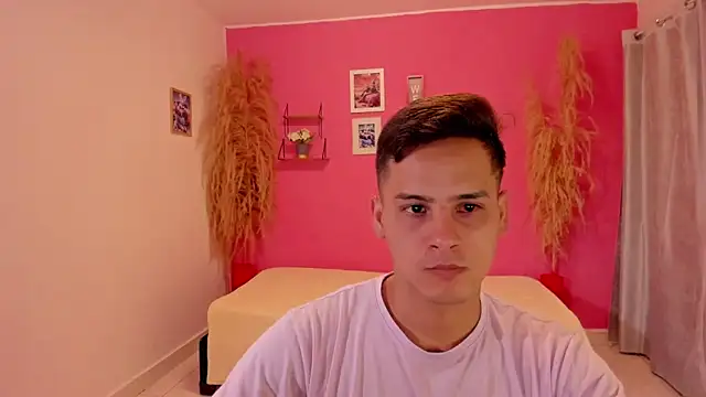 elmasmas01 online show from 11/05/25, 04:43