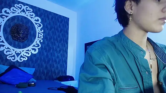 Ghost  Girl  online show from 11/09/25, 04:05