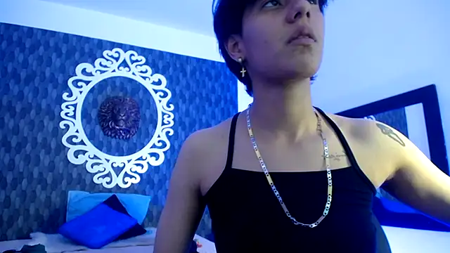 Ghost  Girl  online show from 11/12/25, 03:21